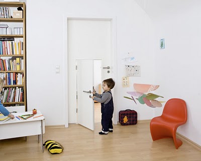 ไอเดียน่ารักๆ "ประตูบานจิ๋ว" สำหรับลูกน้อย - ประตูบานจิ๋ว - แบบประตุูบ้าน - ประตูเล็กสำหรับเด็ก - ประตูห้อง - ประตูบานเล็ก