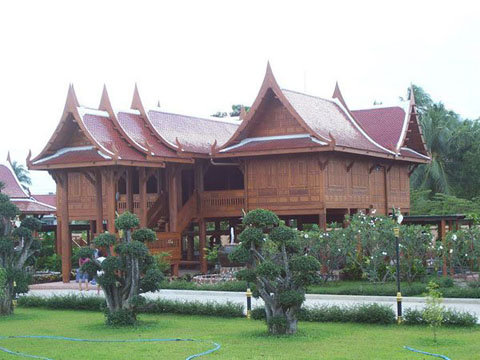 แบบบ้านทรงไทย งดงาม ใต้ถุนสูง เหมาะกับสภาพอากาศเมืองร้อน - แบบบ้านสวย - บ้านทรงไทย - แบบบ้านทรงไทย - บ้านยกสูง - ใต้ถุนสูง