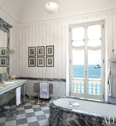 Vintage Looks in a Romantic Apartment in Italy - Interior Design