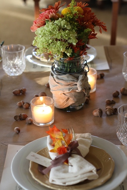 Bàn tiệc mùa thu ấm cúng và lãng mạn - Bàn tiệc - Trang trí - Thu 2013 - Mẹo và Sáng Kiến - Phòng ăn