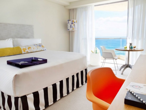 Khách sạn QT Gold Coast vô cùng đẹp ở Úc - Thiết kế thương mại - Khách sạn