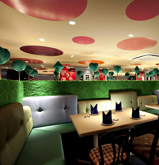 Wonderland in Real Life - Restaurant - Design Public