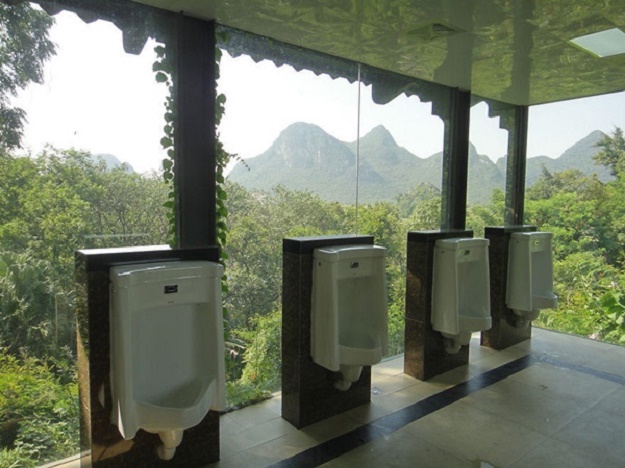ตะลึง ตึงโป๊ะ !!!  ห้องน้ำวิวสวย จากทั่วโลก เห็นแล้วเหมือนเพิ่มความทุกข์ - ห้องน้ำแปลก - จากทั่วโลก - เทรนด์การออกแบบ - ไอเดียการออกแบบ - ห้องน้ำ - ต่างแดน - ต่างประเทศ - ธรรมชาติ