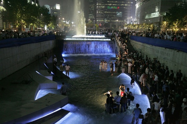 Glamourious Chongae Sunken stone garden, Seoul, Korea - Architecture - Light