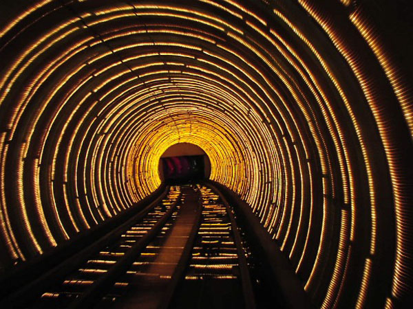 Unreal Underground: World's Most Spectacular and Impressive Subway Stations