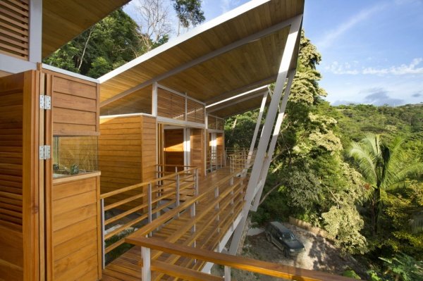Casa Flontana ẩn mình giữa rừng xanh tại Costa Rica