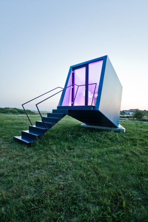 Studio WG3 with the Strange Design Idea - Hypercubus