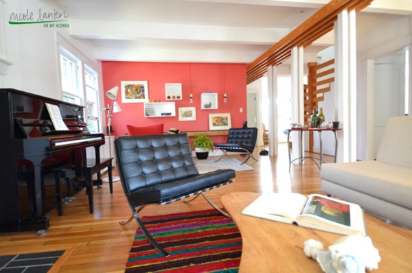 ห้องนั่งเล่นสีสดเอาใจคนรักศิลปะ..อารมณ์ติสท์ - ของแต่งบ้าน - ตกแต่ง - การออกแบบ - ห้องนั่งเล่น - เก้าอี้ - พรม