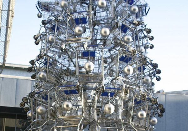 Chrismas Tree made of 86 Shopping Carts - Decoration - Idea