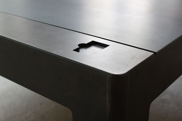 เจ๋งไอเดียแจ๋ว!! โต๊ะกาแฟ ฟลอปปี้ดิสก์ สุดวินเทจ - ไอเดีย - ของแต่งบ้าน - เฟอร์นิเจอร์ - โต๊ะ - โต๊ะกาแฟ - ฟลอปปี้ดิสก์