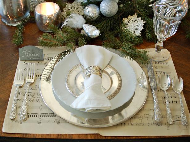 Gorgeous Christmas Table Settings - Decoration