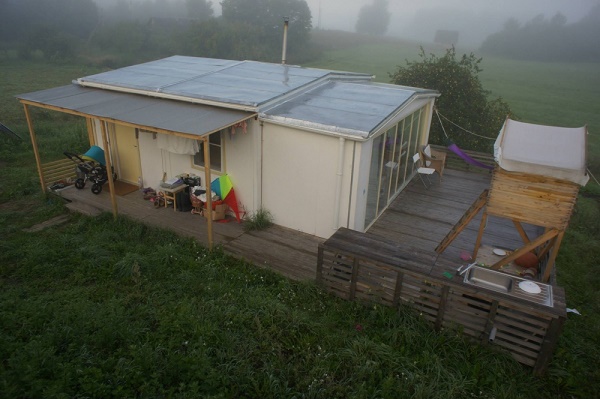บ้านเรียบง่ายในชนบท ประหยัดพลังงาน เป็นมิตรกับสิ่งแวดล้อม - บ้านในฝัน - ไอเดีย