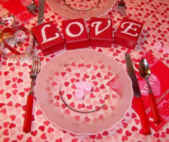 Romantic and Intimate Valentine's Day Table Setting Decor Ideas - Table Decor - Decoration - Ideas - Dining Room