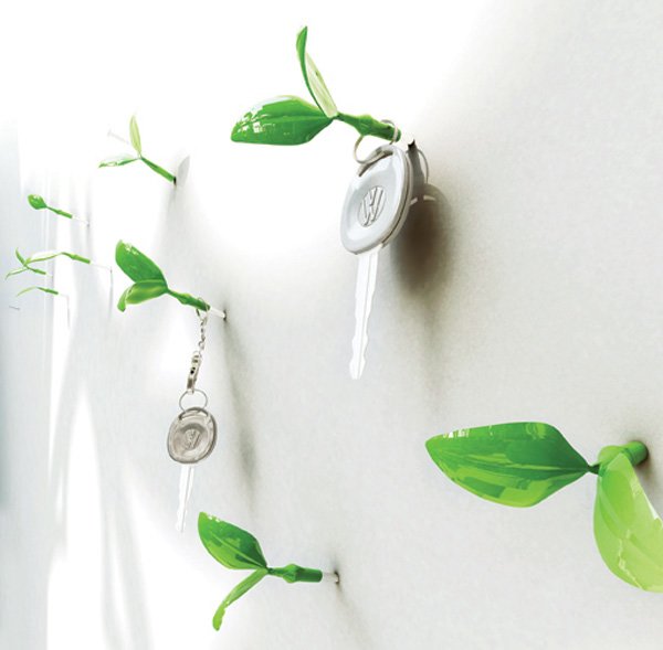 Lifelike Leaf-shaped Hanger Solution by Jeong Hwa Jin