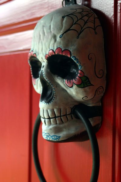 Make Entrance Stand Out With Unique Door Knocker Designs - Door Knocker - Outdoor - Design - Decoration