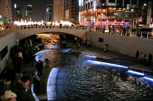 Glamourious Chongae Sunken stone garden, Seoul, Korea - Architecture - Light