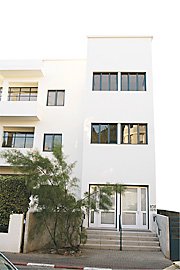 מוזיאון באוהאוס חדש נפתח בבניין שרכש רון לאודר בתל אביב