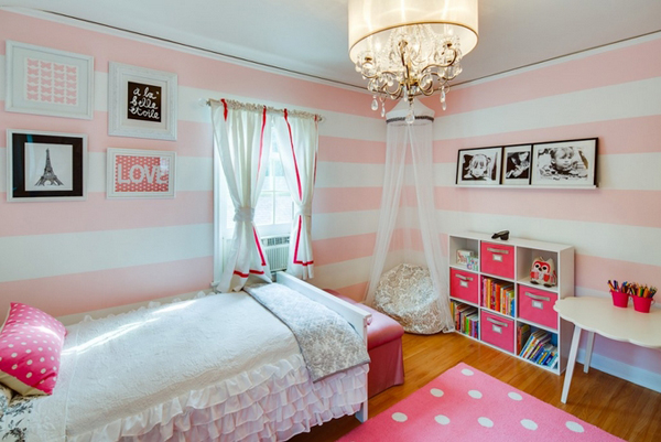 แบบห้องเด็กผู้หญิง แต่งธีมสีชมพูลายขวาง น่ารักได้อีก !