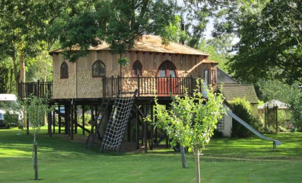 Top Ten Unique Tree House Designs In The World - Outdoor - Design News - Tree house