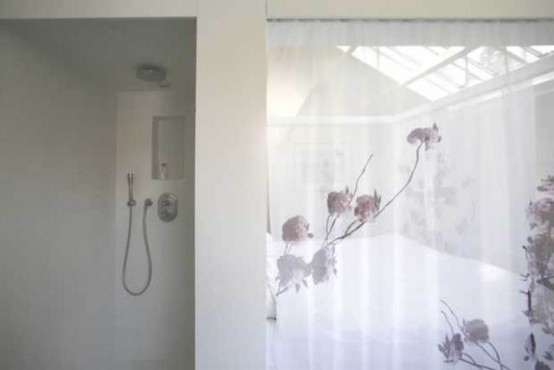 Romantic Cocoon Bedroom to Separate Sleeping Spaces - Interior Design - Design - Furniture - Bedroom - Interior Designer - Design News