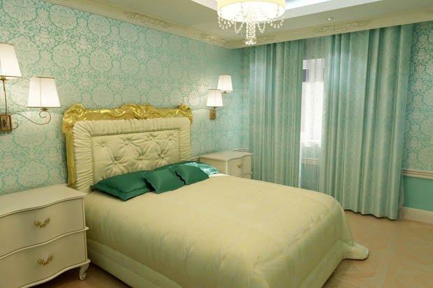 แบบห้องนอน ตกแต่งสวยด้วย วอลเปเปอร์ลายหลุยส์สีฟ้าแกมเขียว