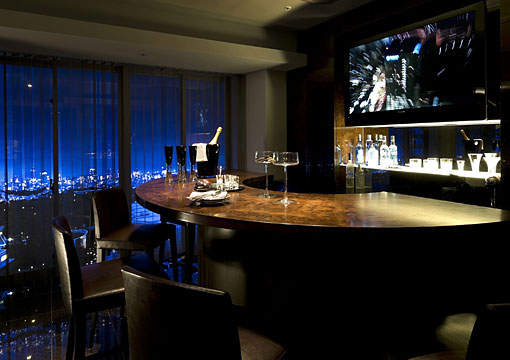 Lavish, Hi-End Apartment Views of the Tokyo Night - Dream Home - Ideas - Furniture - Design - Decoration - Interior Design - Tokyo - Japan