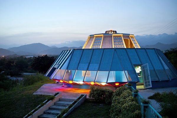 A Fascinating House in Ponce Rico - Design News - Architectures
