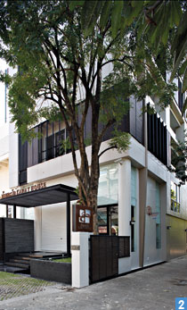 บ้านกะรัต