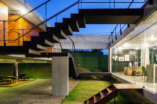 This house is divided in two separate parts connected by outside stairs - ไอเดีย - ตกแต่งบ้าน - บ้านในฝัน - แต่งบ้าน - ไอเดียเก๋ - บ้านสวย - ของแต่งบ้าน - ตกแต่ง - เฟอร์นิเจอร์ - การออกแบบ - ออกแบบ - ไอเดียแต่งบ้าน