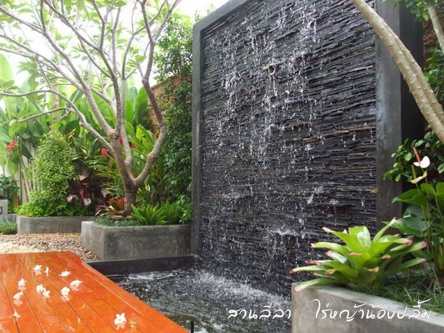 สดชื่น! รื่นร่ม! กับ"กำแพงน้ำตก"ให้สวนบ้านคุณ - จัดสวน - กำแพงน้ำตก - สวนสวย - น้ำตกในสวน - บรรยากาศสวน