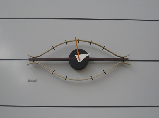 Cá tính háo phòng khách với đồng hồ siêu ấn tượng - Trang trí - Nội thất - Đồng hồ