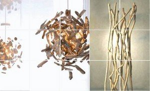 מקבץ עיצוב: עצים באמצע הסלון ושנדליירים מצופים זהב 14 קראט