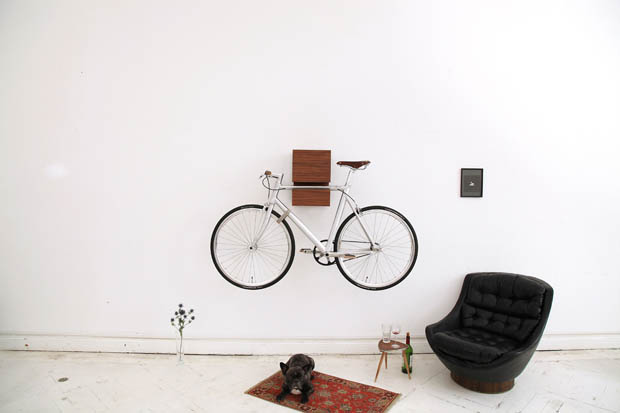 ที่แขวนจักรยานติดผนัง Bike & Book Shelf เป็นชั้นวางหนังสือ เก็บของได้