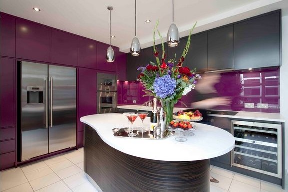 น่าค้นหา การแต่งห้องครัวสีม่วง สวยแปลกตา!