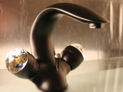 Siêu quyến rũ với vòi nước robine chạm pha lê Swarovski - Vòi nước - Nhà thiết kế