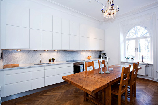 Blissfully White Kitchens - Kitchen