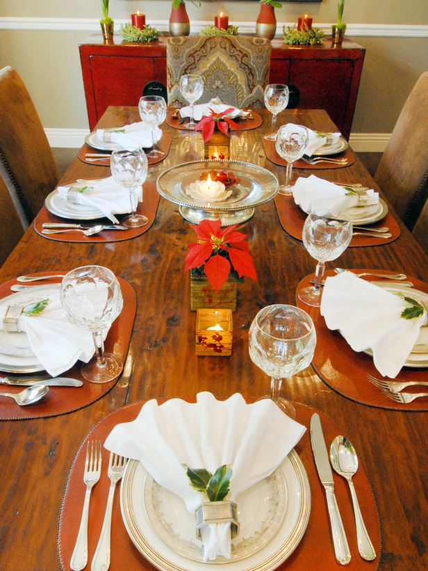 Gorgeous Christmas Table Settings - Decoration