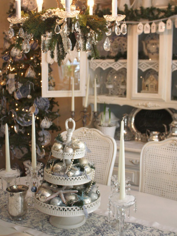 Glamorous Christmas Table Settings - Decoration