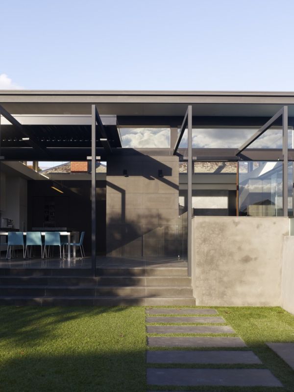 Modern Residence with Luxury Design - Dream Home