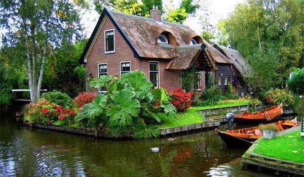 Giethoorn Holland - The Village Without Roads Only Canals & Bike Trails - ตกแต่งบ้าน - ไอเดีย - บ้านในฝัน - บ้านสวย - ของแต่งบ้าน - ตกแต่ง - การออกแบบ - บ้าน - จัดสวน - ไอเดียเก๋