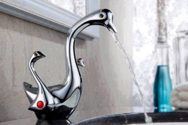 Vòi nước thời trang với thiết kế hình thiên nga - Trang trí - Ý tưởng - Thiết kế - Phòng tắm - Nhà bếp - Vòi nước