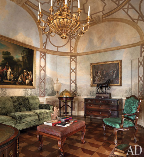 Vintage Looks in a Romantic Apartment in Italy - Interior Design