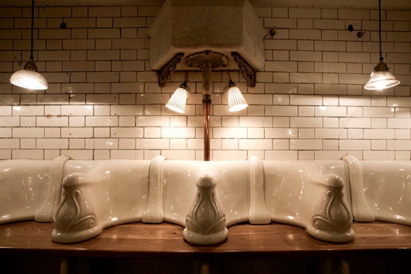 Attendant café, Luân Đôn: thiết kế độc đáo từ những bồn rửa mặt. - Quán cà phê - Thiết kế thương mại