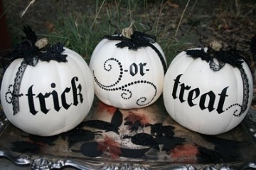 Extraordinary Black & White Decorating Ideas for Halloween - Interior Design - Decoration - Design - Ideas - Halloween