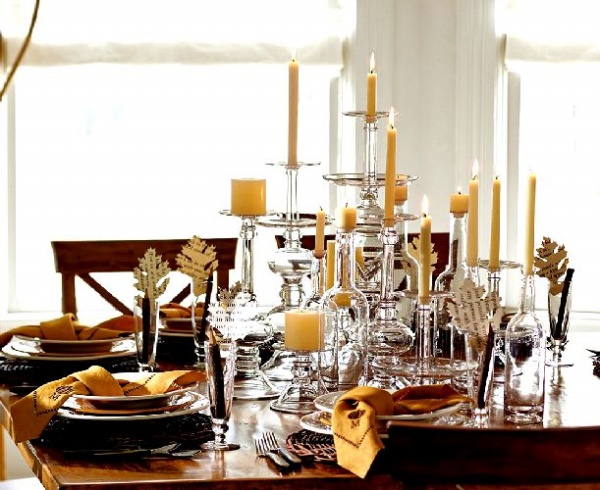 Silver White Table Decor for New Year's Eve Party - Decoration - Design - Interior Design - Ideas - New Year's Eve - Table Setting - Party