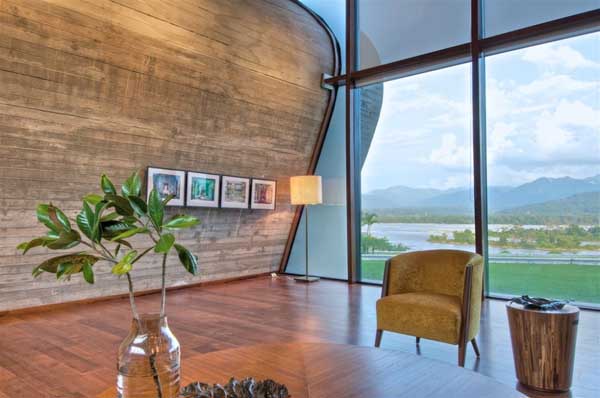 Friendly to Nature with Wooden Walls - Decoration - Furniture