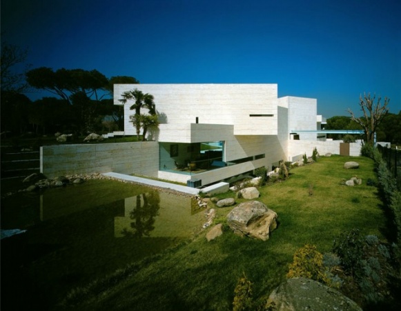 Catch our breath in a beautiful mansion at Madrid - Dream Home