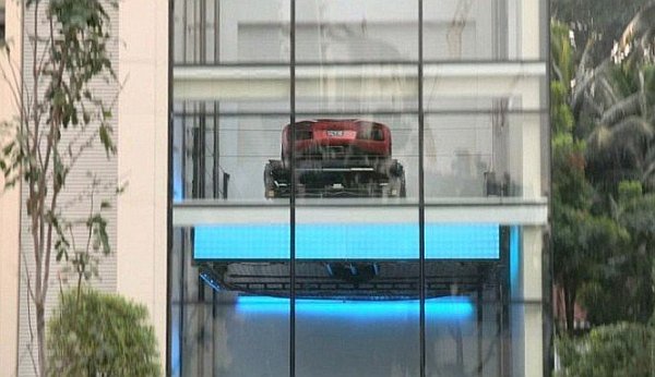 The Luxurious and Innovative Apartment in Singapore with Indoor Car Parking - Interior Design - Design - Apartment - Design Trend