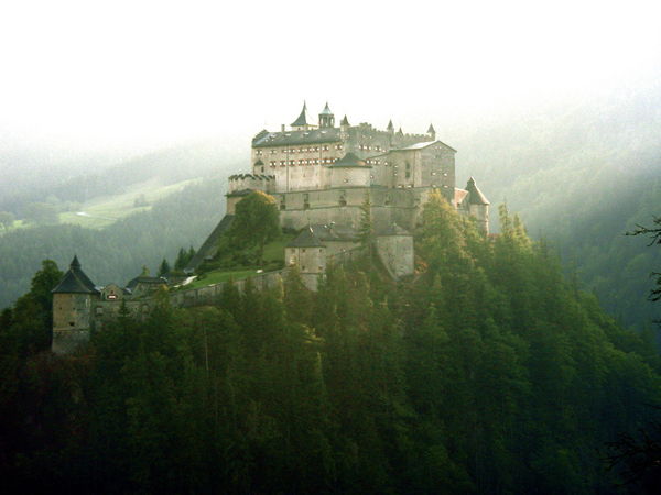 Ancient Castle that you should know - Ancient Castle