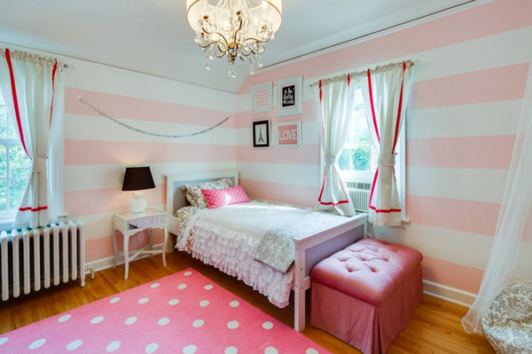 แบบห้องเด็กผู้หญิง แต่งธีมสีชมพูลายขวาง น่ารักได้อีก !
